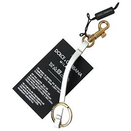 Dolce & Gabbana Chaveiro de silicone preto com logótipo DG e latão dourado