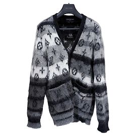 Louis Vuitton Monogram Mohair Cardigan in Schwarz
