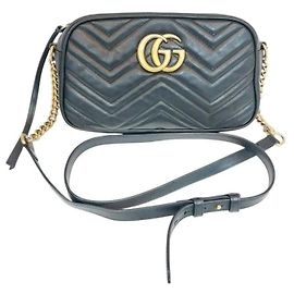 Gucci Borsa a spalla GG Marmont Small Matelassé da donna Nera con dettagli dorati