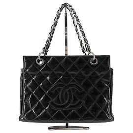 Chanel Bolsa de ombro quadrada vernizada