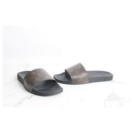 Louis Vuitton Waterfront Mule Monogram Gummischlappen