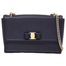 Salvatore Ferragamo Borsa a tracolla con catena Medium