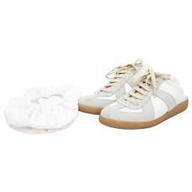 Maison Martin Margiela Zapatillas mule de piel blanca troquelada para mujer, réplica German Army