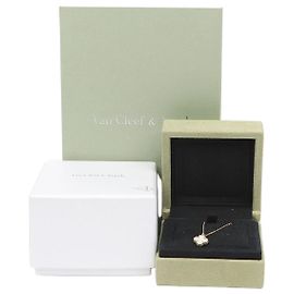 Van Cleef & Arpels Collana con pendente Alhambra Oro Giallo Madreperla