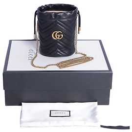 Gucci Mini Borsa a Secchiello GG Marmont Matelassé Black (Marmont Mini)