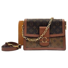 Louis Vuitton Borsa a tracolla Monogram Dolphin MM con catena e chip interno