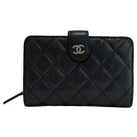 Chanel Serie de carteras pequeñas Caviar con bordes dorados