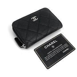Chanel Tarjetero Caviar Gold Zipper