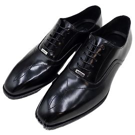 Gucci Scarpe in pelle con lacci da uomo con logo in metallo Nero
