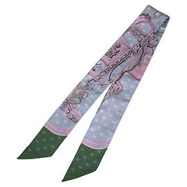 Hermès Twilly in seta Bride de Gala Love Verde Rosa