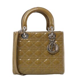 mala de mão 2Way Christian Dior Lady Dior Cannage em couro envernizado Khaki