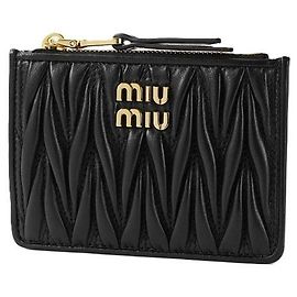 Miu Miu Tarjetero de piel nappa acolchada