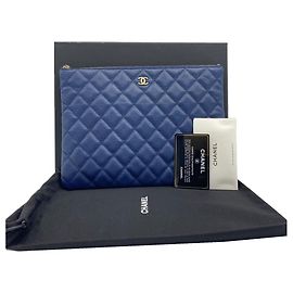 Chanel Classic Caviar Quilted CC Gold Plated New Medium Zipper Clutch Pouch Blue