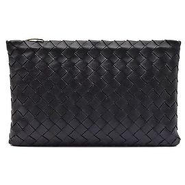 Clutch Bottega Veneta Intrecciato in pelle nera