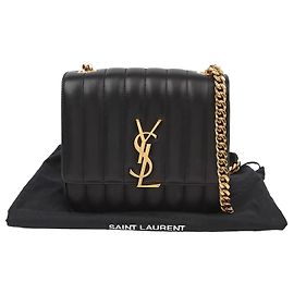 Autre Marque Borsa a tracolla e crossbody Vicky Chain in pelle Medium Nera con dettagli dorati