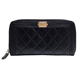 Chanel Langes Portemonnaie aus Lammleder mit goldfarbenen Beschlägen Series