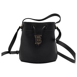 Burberry Mini borsa bucket in pelle nera