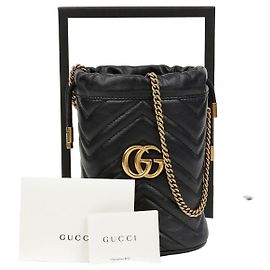 Gucci Borsa a tracolla e crossbody Mini Bucket GG Marmont