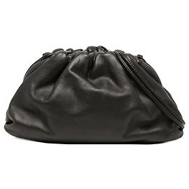 Bottega Veneta The Mini Pouch Crossbody in lambskin nero