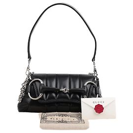 Gucci Bolsa de Ombro Pequena com Corrente Horsebit Preta