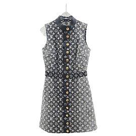 Louis Vuitton Denim-Kleid mit Knopfleiste