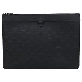 Louis Vuitton Pochette Discovery en cuir GM