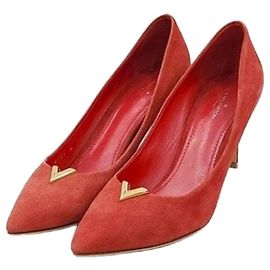 Louis Vuitton Décolleté in camoscio con logo rosso