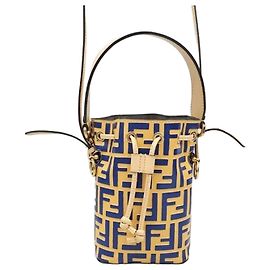 Borsa a secchiello Fendi in pelle verde