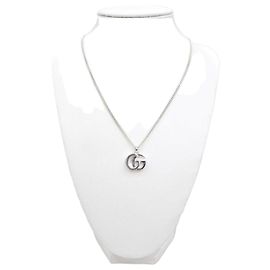 Gucci Collar con colgante GG Marmont Plateado