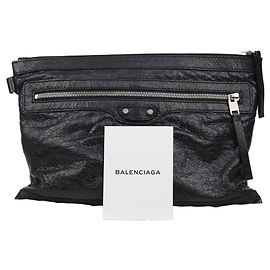 Balenciaga Clutch Classic Motor Clip de piel negra, tamaño Medium