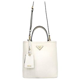 Prada Borsa tote crossbody piccola Panier in pelle Saffiano White Black