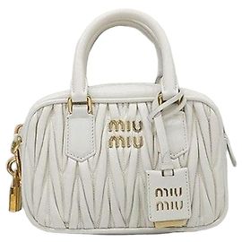 Miu Miu Borsa a spalla con manico in pelle nappa