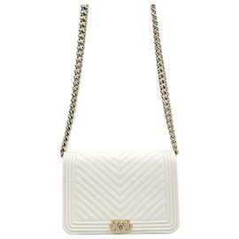 Chanel Borsa a tracolla Boy Chevron WOC con catena Caviar
