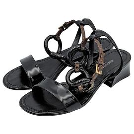 Louis Vuitton Sandali in vernice Monogram
