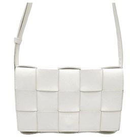 Bottega Veneta Weiße Intrecciato Cassette Crossbody-Tasche