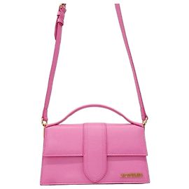 Jacquemus Borsa a tracolla con patta Le Grand Bambino con manico rosa