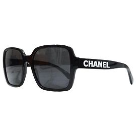 Chanel Occhiali da sole quadrati in acetato con logo a lettere Nero