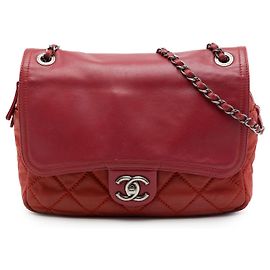 Chanel Red Medium Quilted Iridescent Calfskin In The Mix Zip Flap
