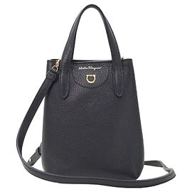 Salvatore Ferragamo Mini Top Handle in vitello nero Gancini