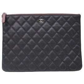Chanel Serie Classic Caviar Gold Clutch