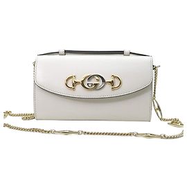Gucci Picca borsa a tracolla Jumia in pelle liscia bianca con manico e catena