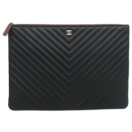 Chanel Clutch Bag Large Chevron Black Gold