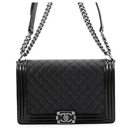 Borsa a tracolla Chanel Matelassé Black Chain