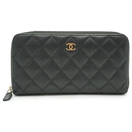 Chanel Portafoglio lungo classico con zip e portamonete in pelle trapuntata nera