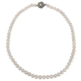 Autre Marque Collana di perle Akoya Vintage White 6,5 mm con chiusura floreale argentata 42cm