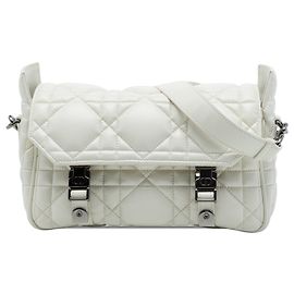Bolso Bandolera Diorcamp Pequeño de Piel de Ternera Macrocannage Blanco Dior