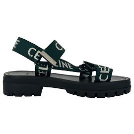 Céline Sandali con cinturino Celine Leo in tela verde