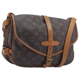 LOUIS VUITTON Monogram Saumur 30 Shoulder Bag M42256 LV