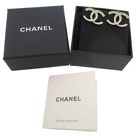 Chanel Pendientes chapados en oro con cristales