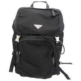 Prada Nova Mochila Saffiano em Re-Nylon Preta